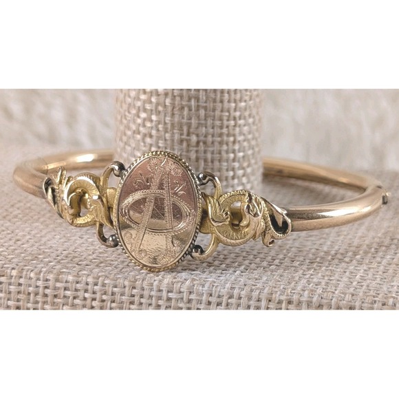 Antique Jewelry - Victorian Gold-Filled Hinged Bangle Bracelet (late 1800s–early 1900s)